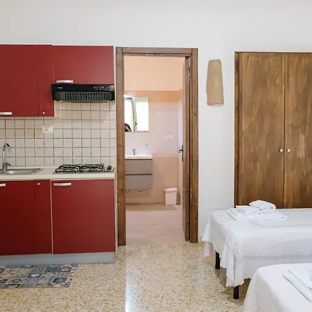 Borghetto Del Salento Uggiano La Chiesa