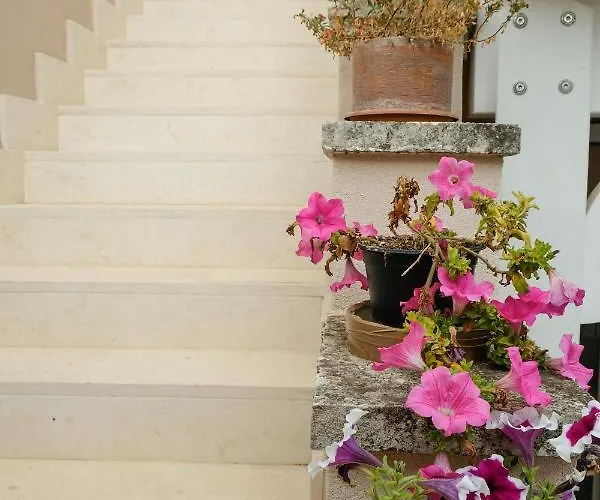 Borghetto Del Salento אוג'אנו לה קייזה