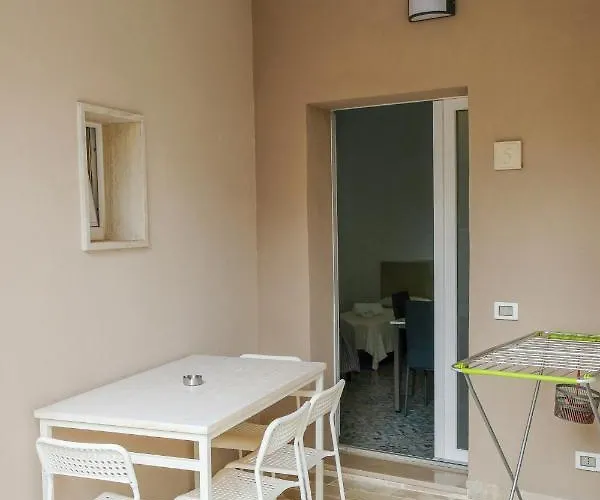 Borghetto Del Salento אוג'אנו לה קייזה